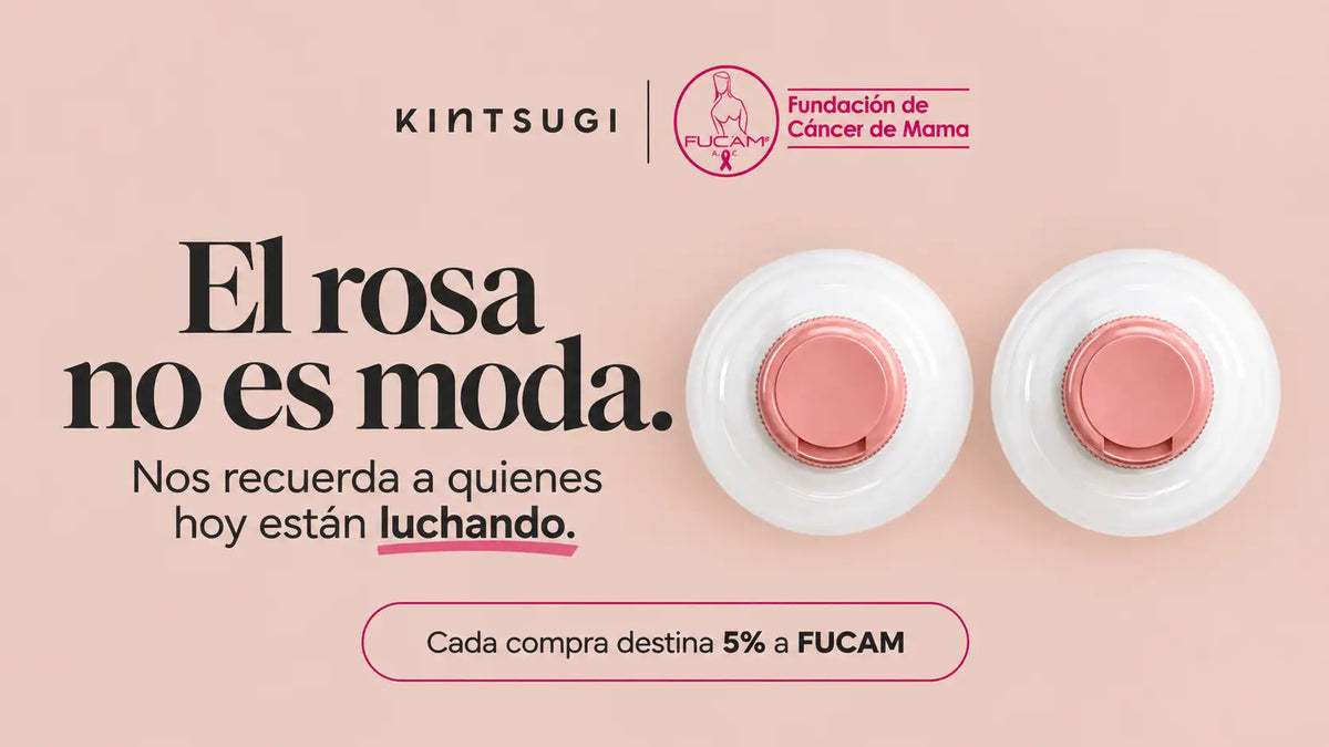 Bolsas de almacenamiento de leche materna rosa y blanca con un diseño moderno y elegante.